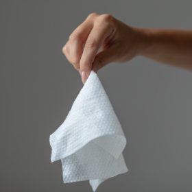 Tisu magic adalah tisu basah yang diklaim bermanfaat untuk aktivitas seksual.